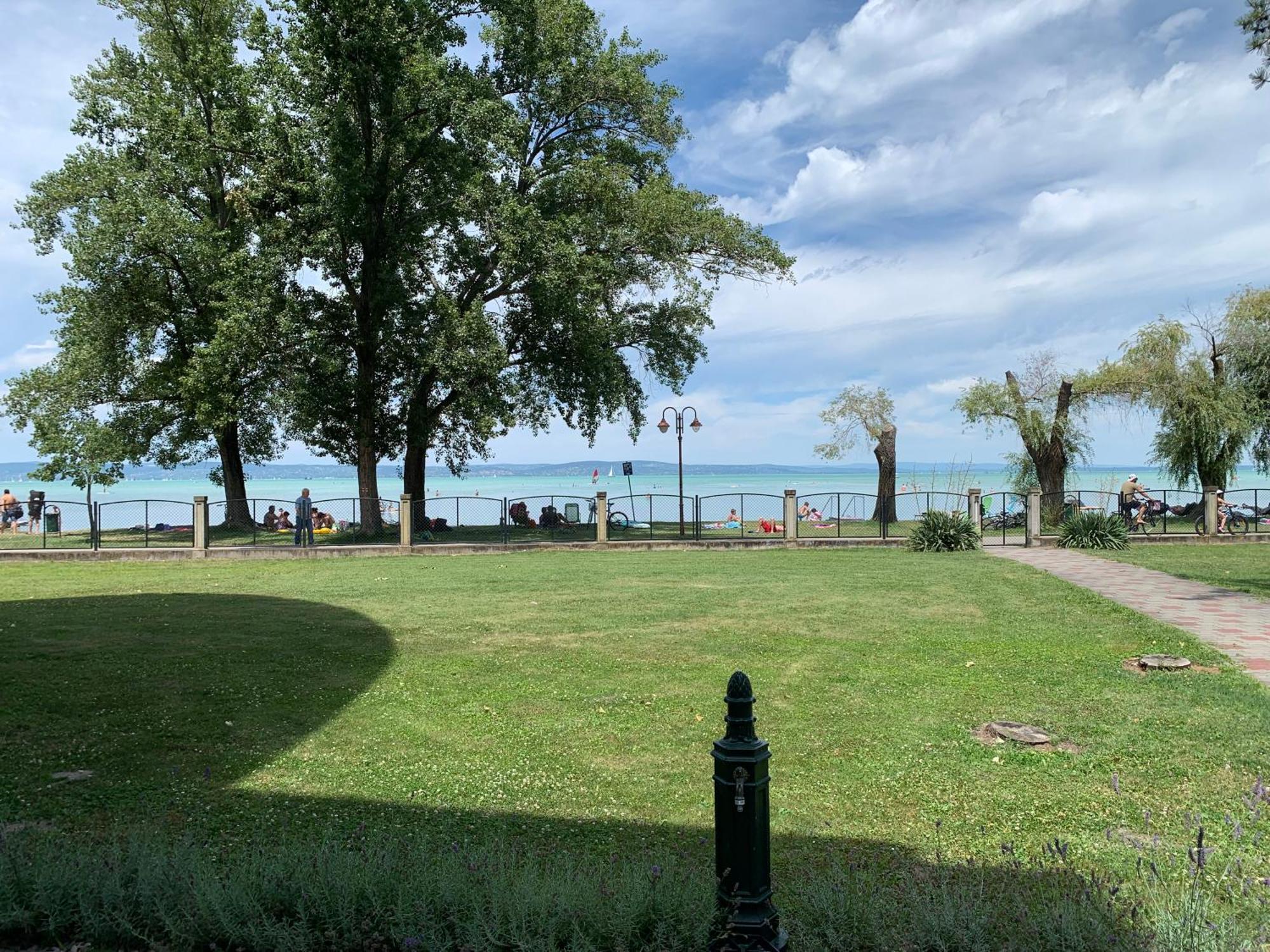 Vizparti Relax Apartman Siófok Buitenkant foto
